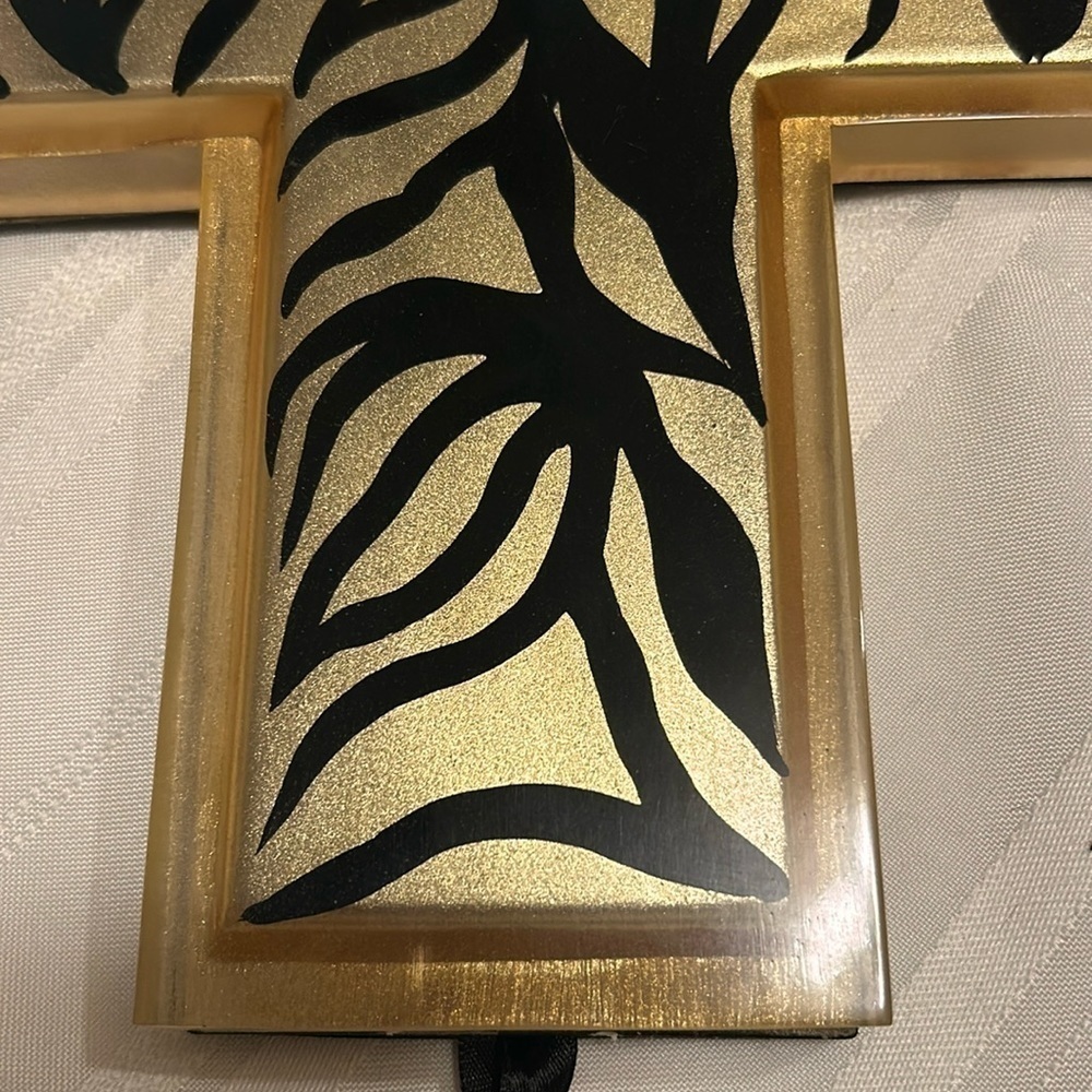 Acrylic Cross - Picture 2 of 6